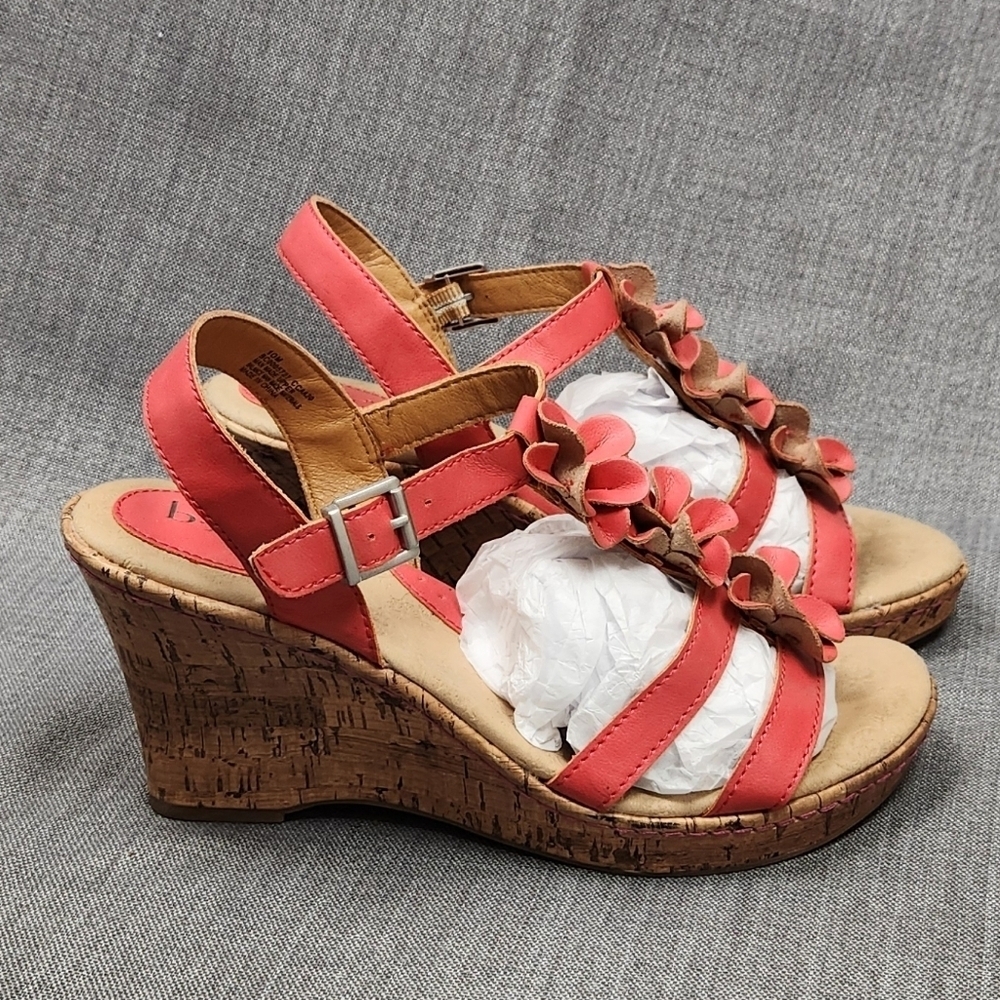 b.o.c Floral High Wedge Strap Sandals. Size 10 - Picture 4 of 12